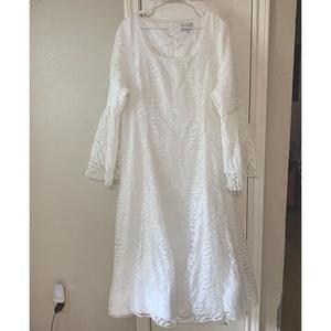 XL Serefina WHITE Beautiful Fully Lined White Lace Fit N Flare Midi Dress
